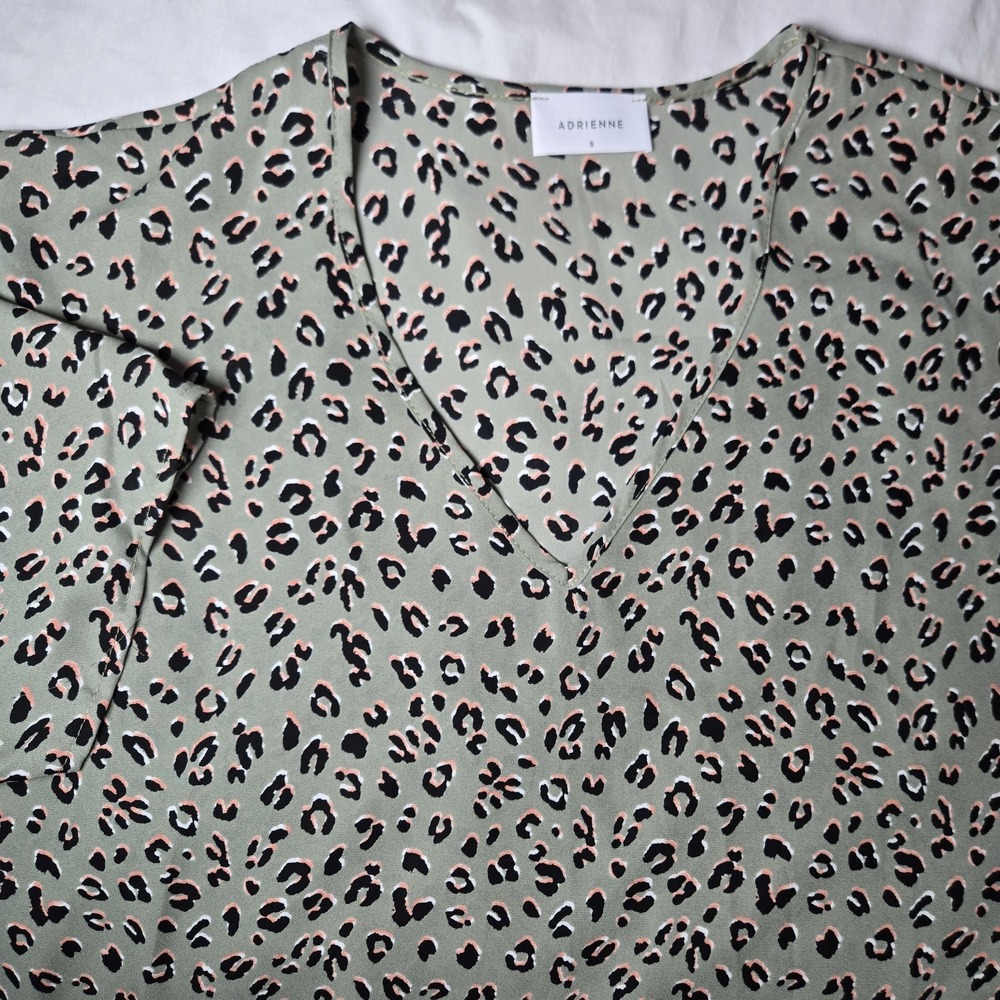 ADRIENNE‎ Blouse Oversized Shirt  Animal Print Size Small EUC
